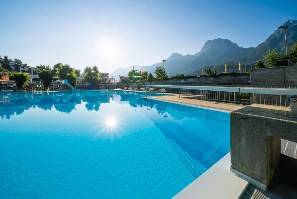 Aaa Chalet Allegra Rojo With Mountain View Scuol Exterior foto